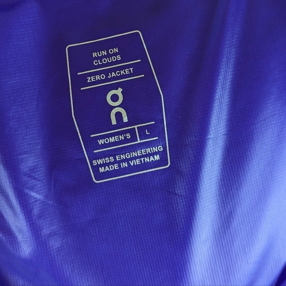 On Running Zero Jacket Long Sleeve Ultralight 1/4 Zip Packable Twilight L NWT - Picture 13 of 16
